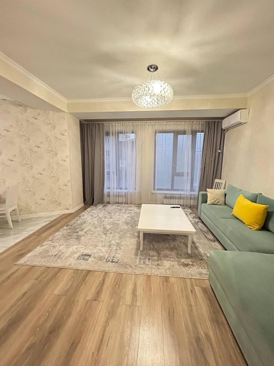 Ecohouse Apartment Бишкек Екстериор снимка