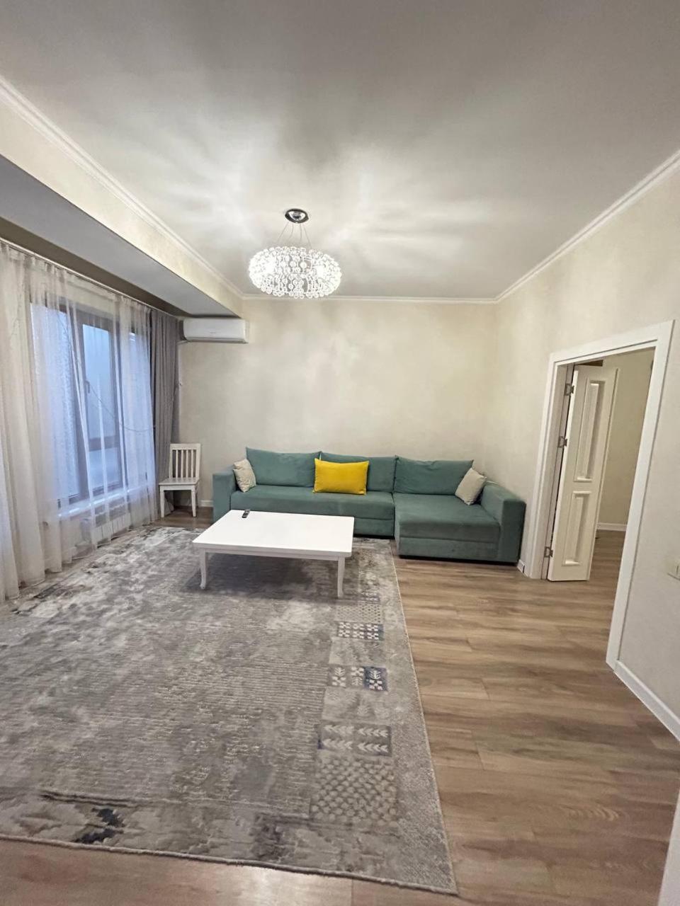 Ecohouse Apartment Бишкек Екстериор снимка