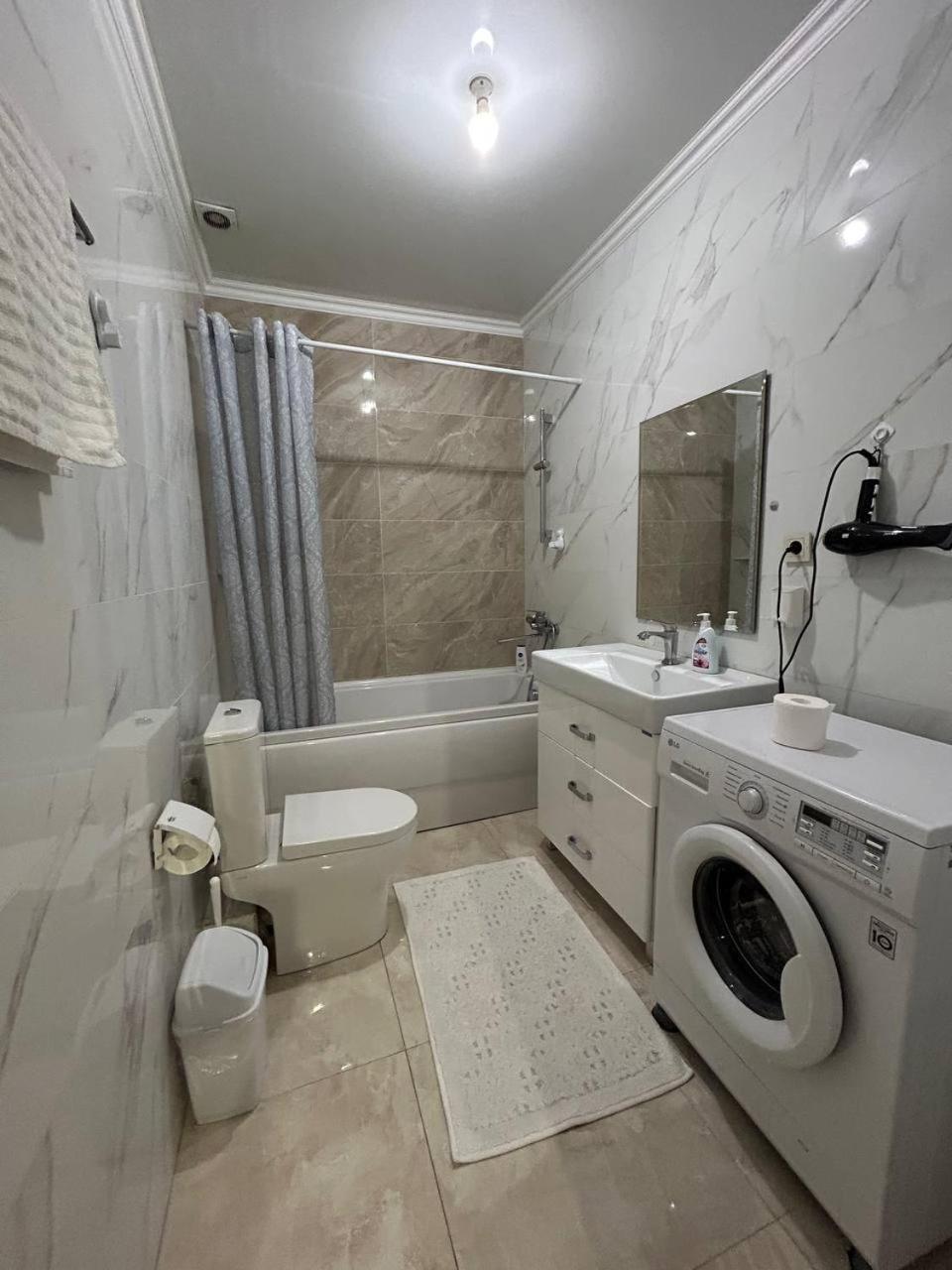 Ecohouse Apartment Бишкек Екстериор снимка