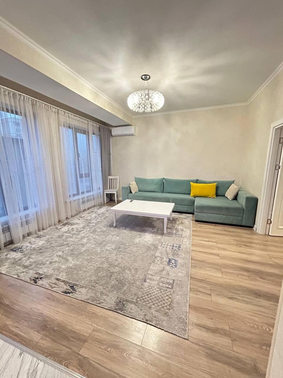 Ecohouse Apartment Бишкек Екстериор снимка